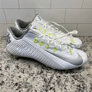 NWT Men’s Nike Vapor Carbon Elite 2.0 TD Cleats with Neon Accents Football Sz 15